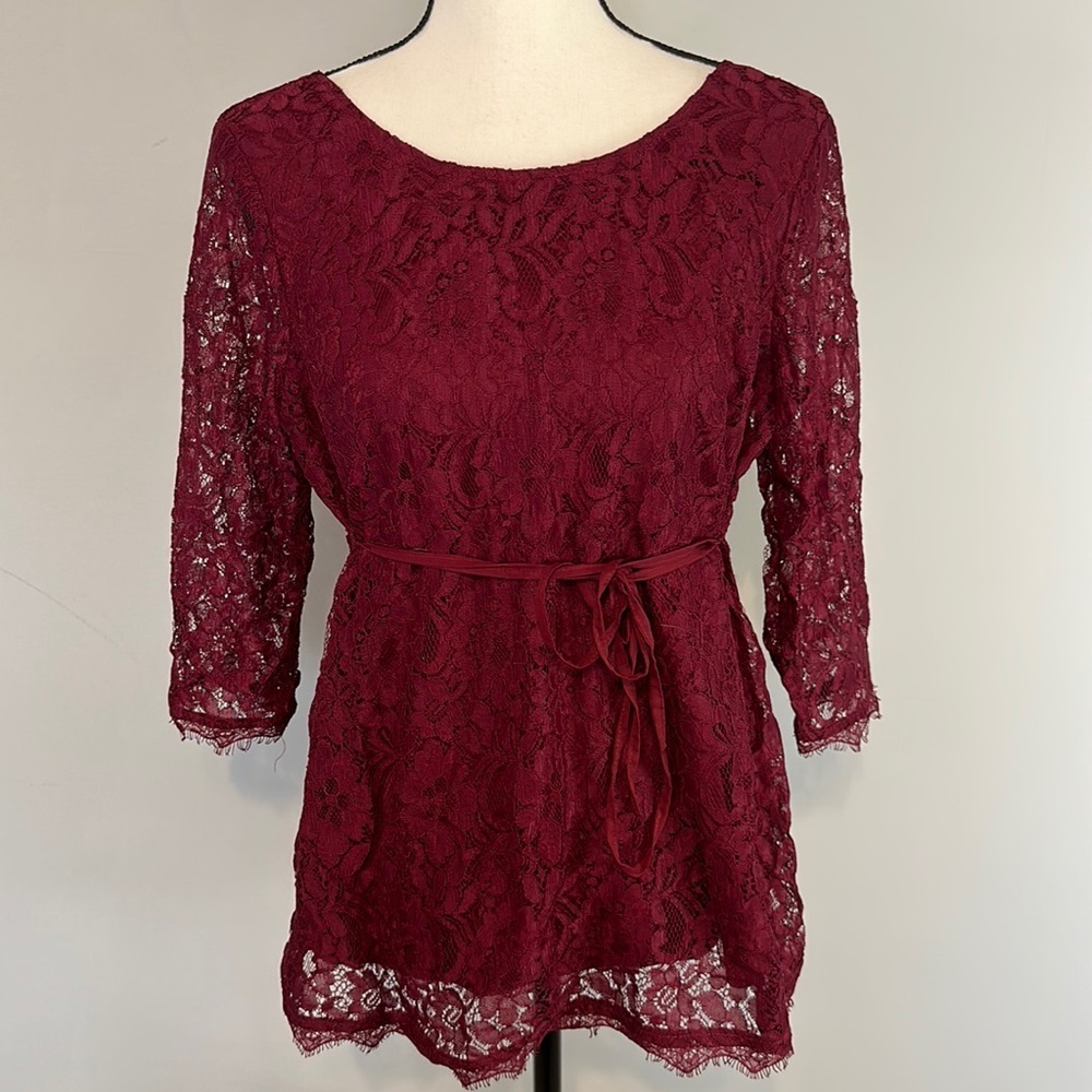 Motherhood Maternity Red Lace Quarter Sleeve Valentines Day Blouse NWT